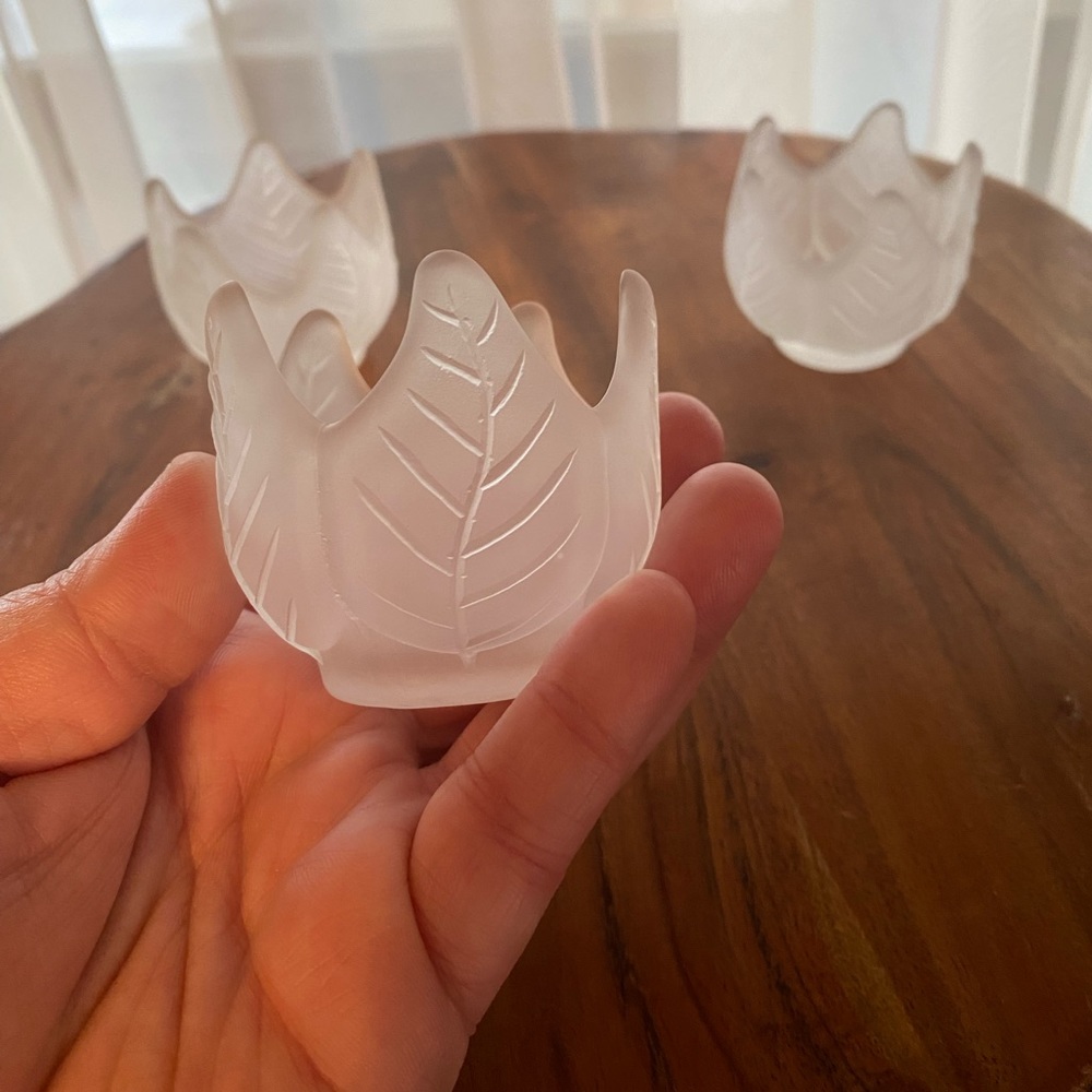 Trio Set* Frosted Lotus Blossom tealight holder trio